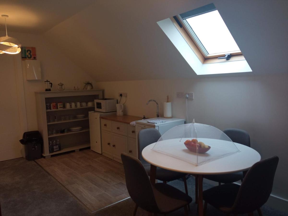 Greenway Guesthouse มัลลิงการ์ ภายนอก รูปภาพ